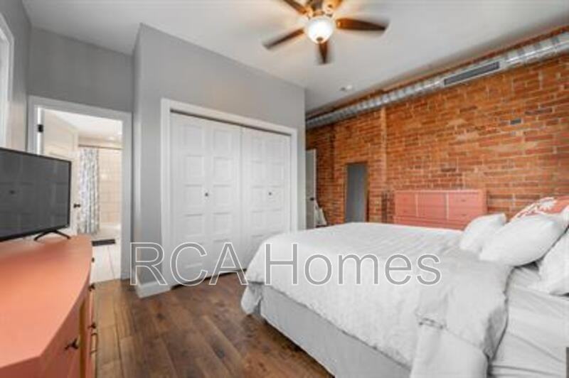 2154 N Delaware St - Photo 2 of 14
