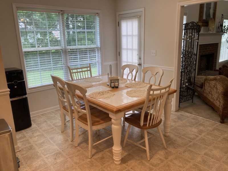 215 Landon Way - Photo 3 of 7