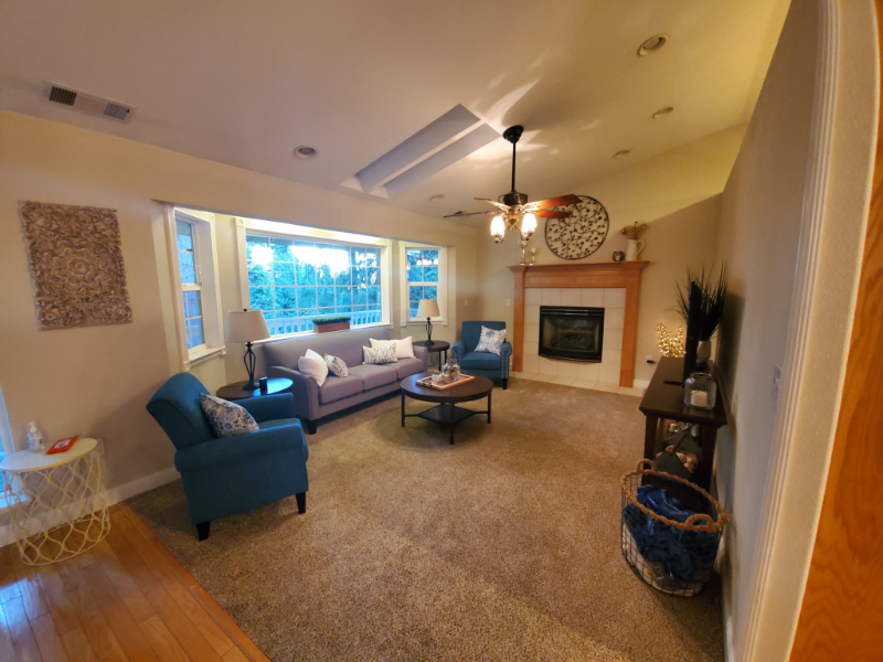 4010 Pearl Rd - Photo 4 of 20