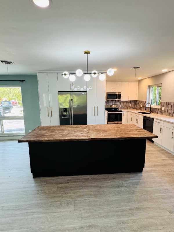 2171 Ne 62nd Ct - Photo 2 of 20