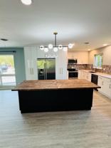 2171 Ne 62nd Ct - Photo 1 of 1
