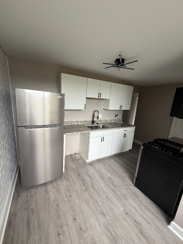 3341 Huntley Square Dr #B2 - Photo 2 of 11