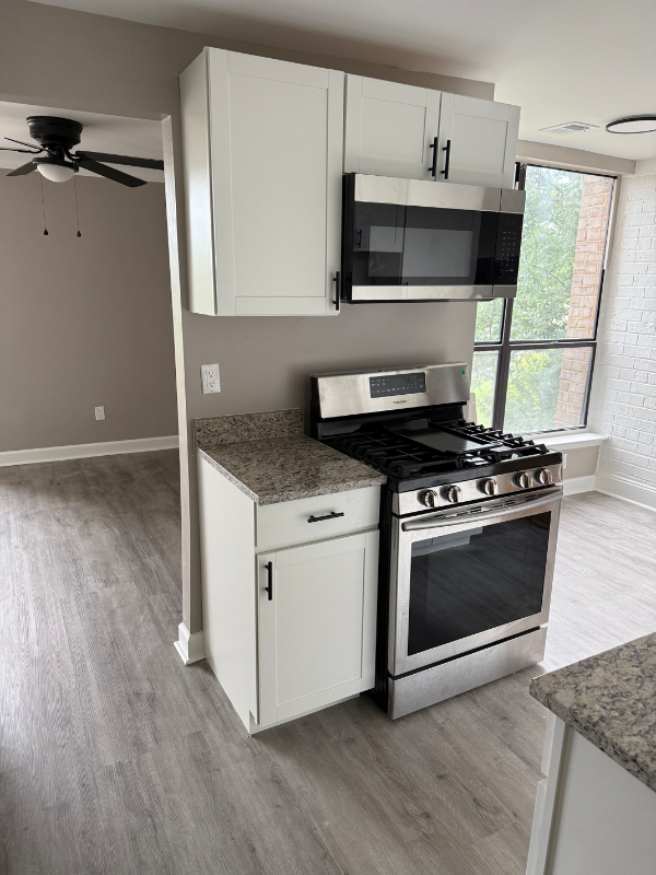 3341 Huntley Square Dr #B2 - Photo 3 of 11