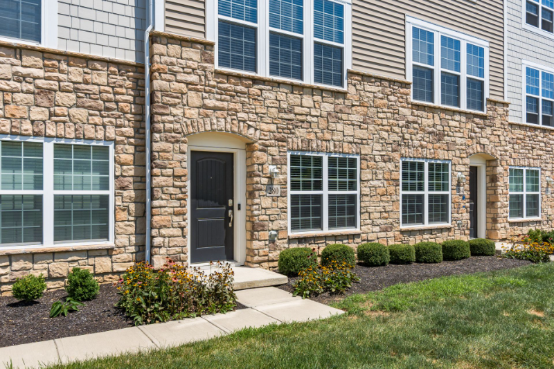 280 Autumn Ridge Cir - Photo 2 of 41