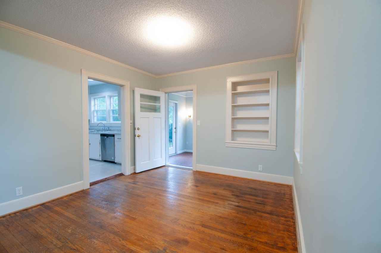 134 Lausanne Dr - Photo 3 of 13
