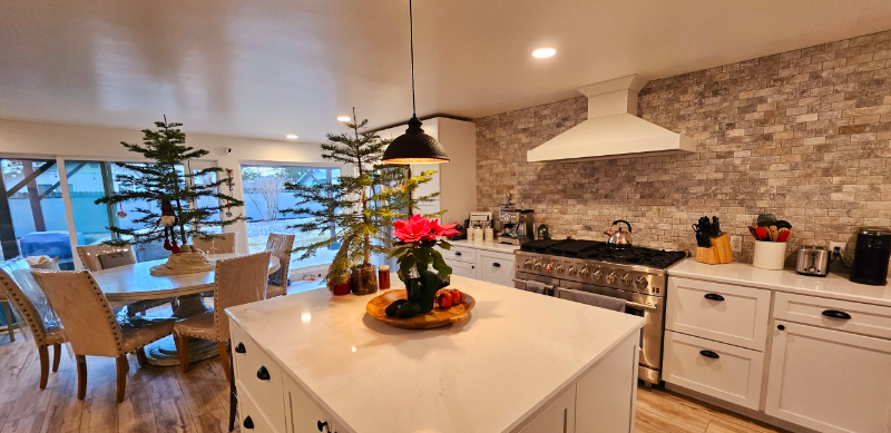1 Sandstone Dr - Photo 4 of 21