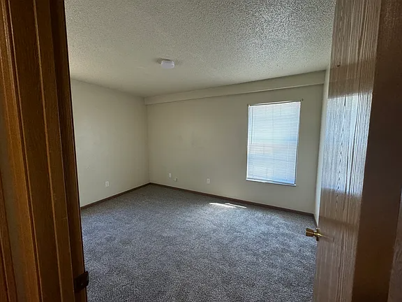 7326 Hampton Ave #A - Photo 5 of 11
