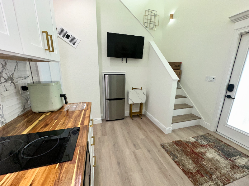 1001 Jenkins St #B - Photo 6 of 18