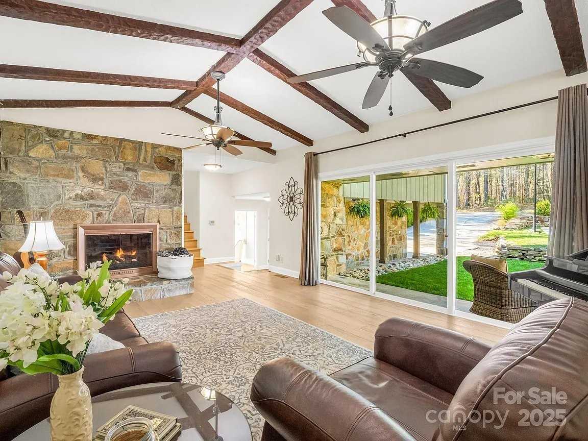 4075 Little River Rd - Photo 5 of 19