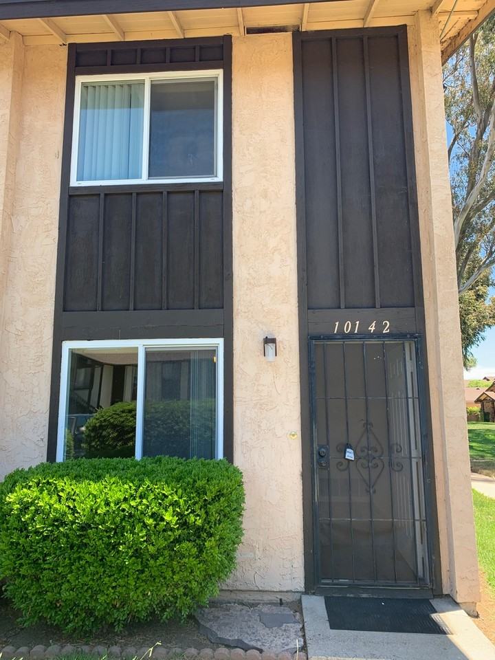 10142 Peaceful Ct - Photo 2 of 15