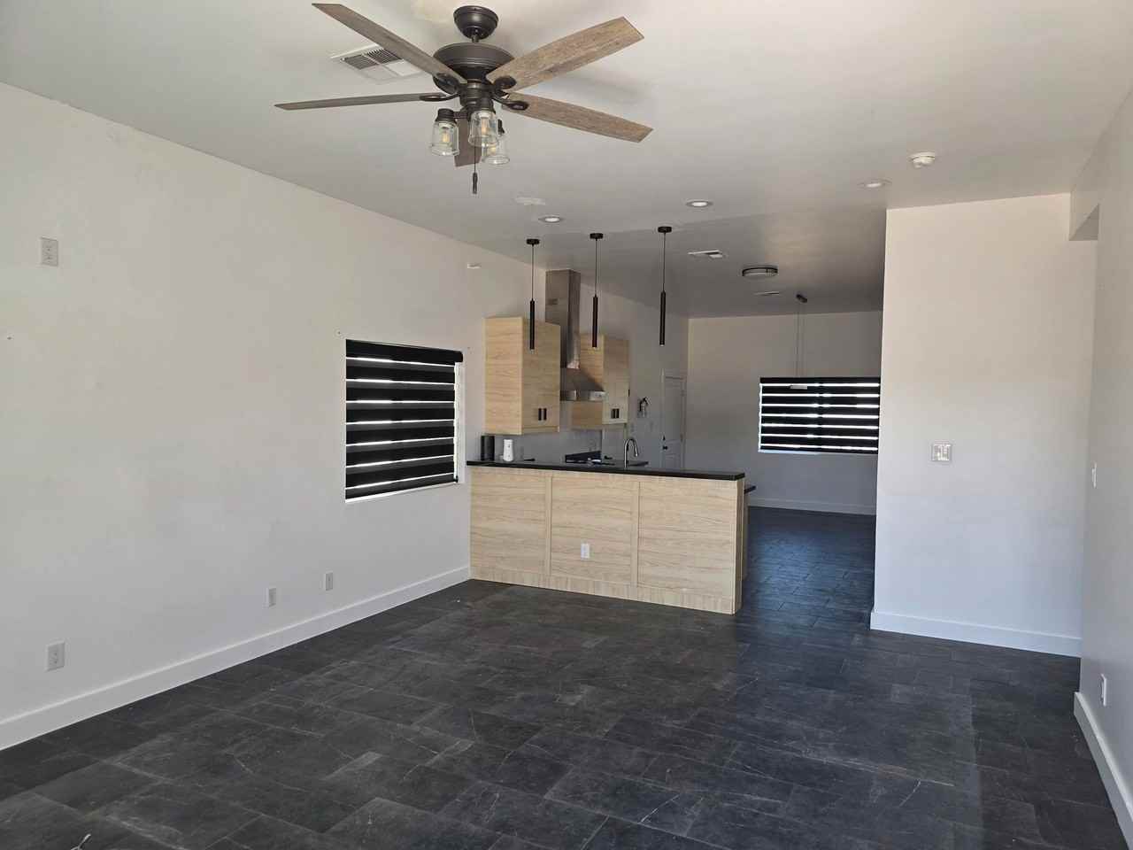 17187 S Avenue B 1/2 - Photo 4 of 14