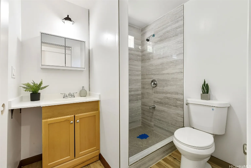 1425 Kawelu St #D - Photo 3 of 6