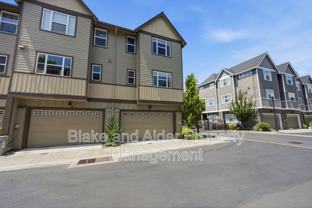 494 Ne Cleveland Ave - Photo 1 of 1
