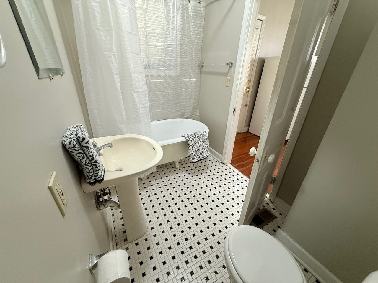 318 Tremont St #3 - Photo 6 of 8