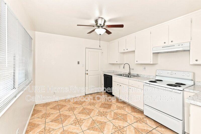 2121 Banyan Way - Photo 5 of 16