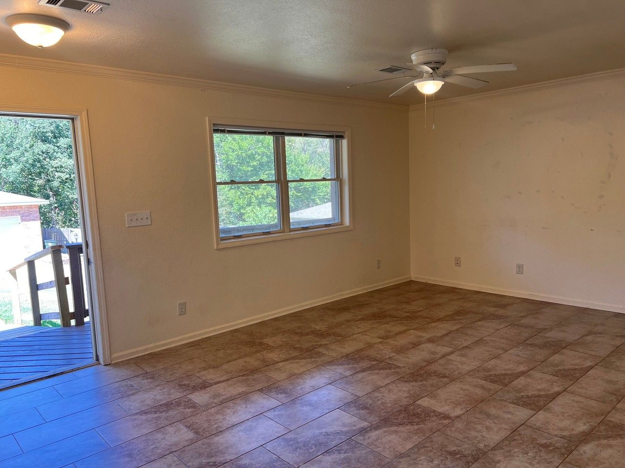 160 Sky Canyon Trl - Photo 3 of 20