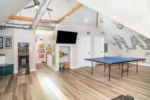 featured image of 223 W 10th St