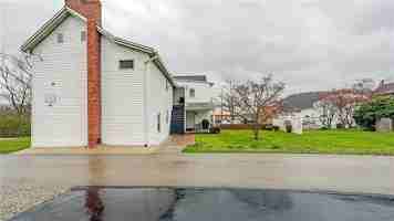 featured image of 1700 Washington St #C