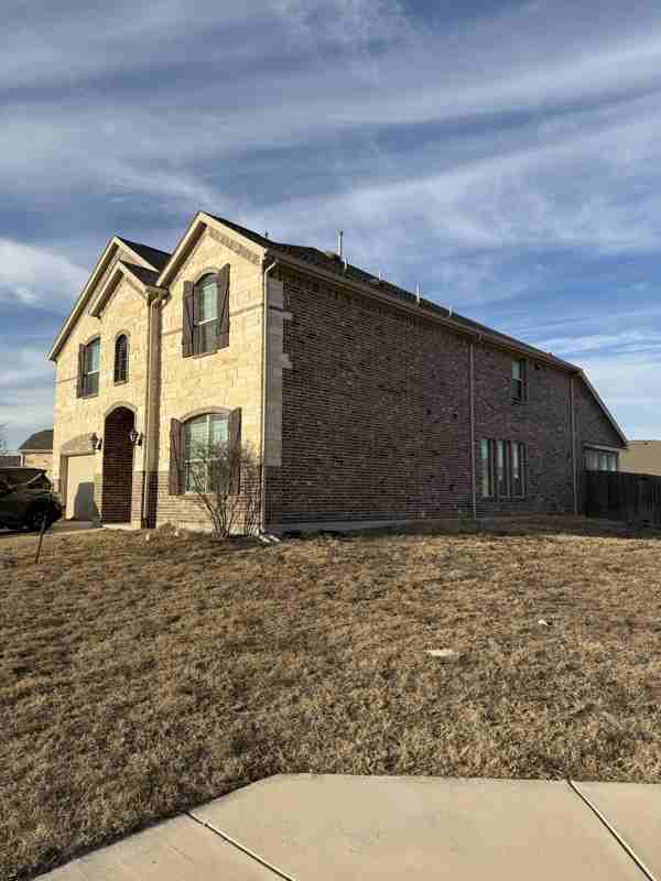 1104 Cropout Way - Photo 3 of 4