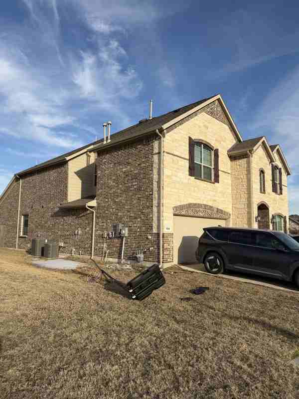 1104 Cropout Way - Photo 4 of 4