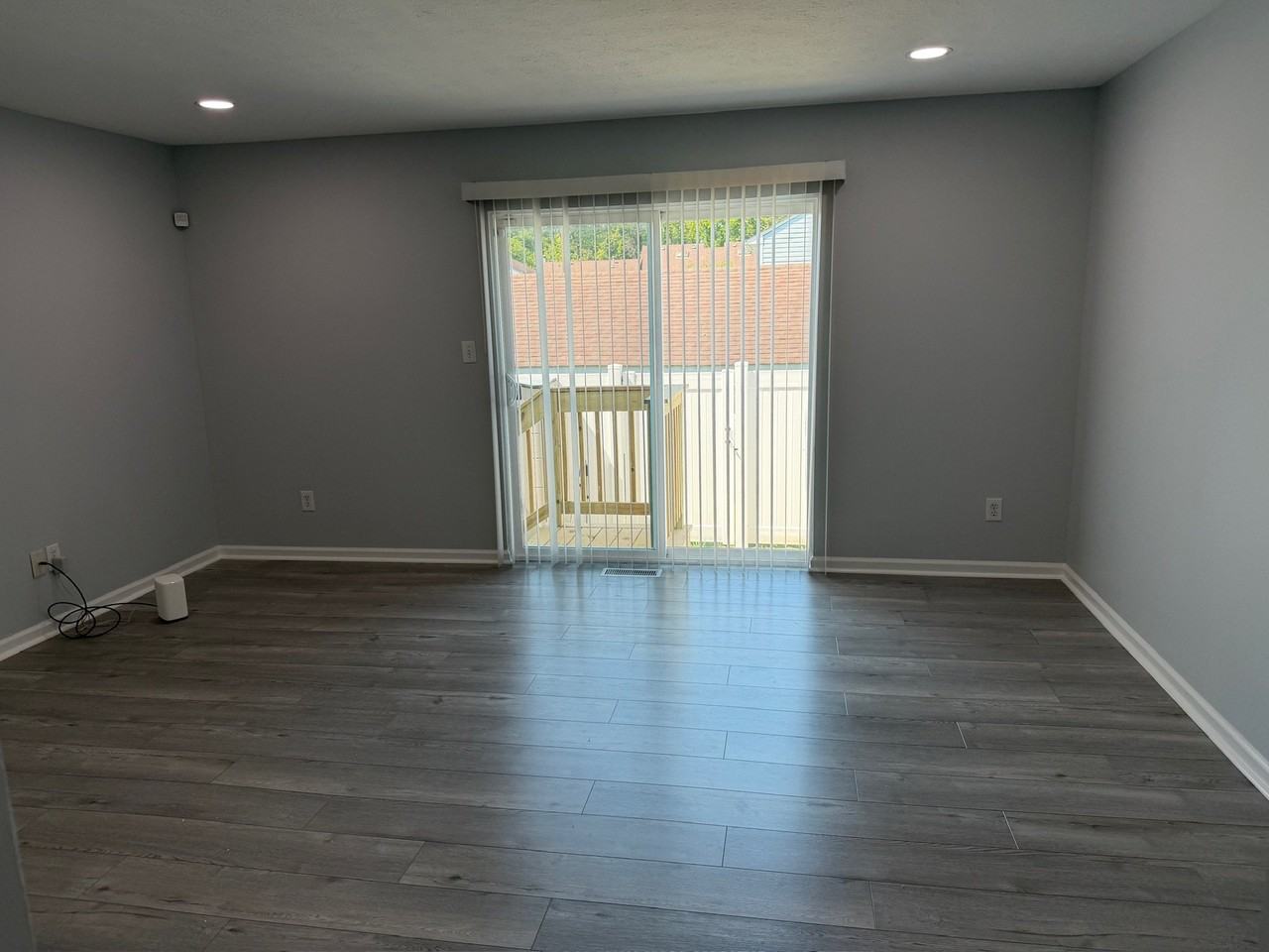 8444 Hague Rd - Photo 5 of 14