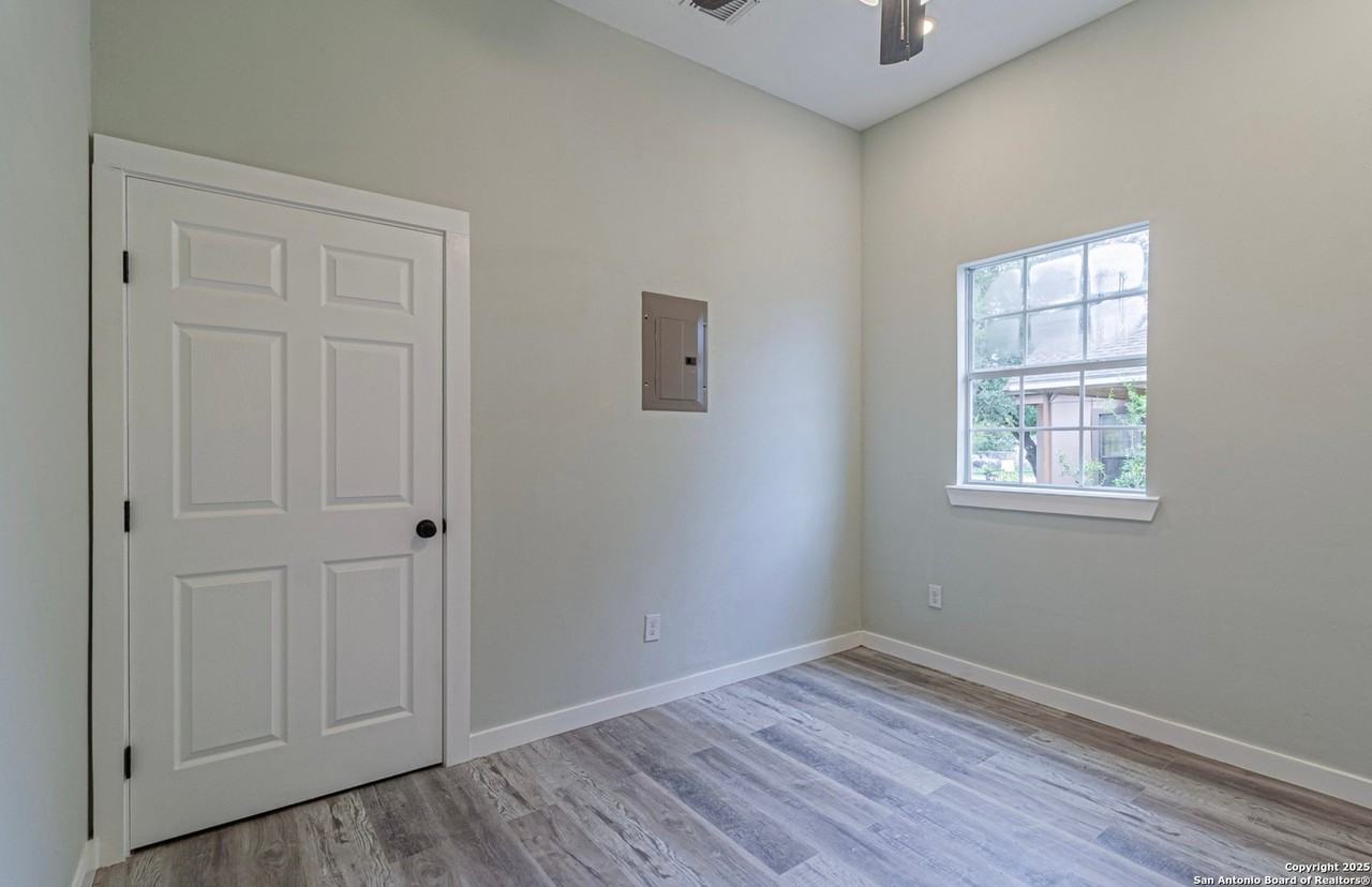210 N San Jacinto St #1FRONT - Photo 4 of 13