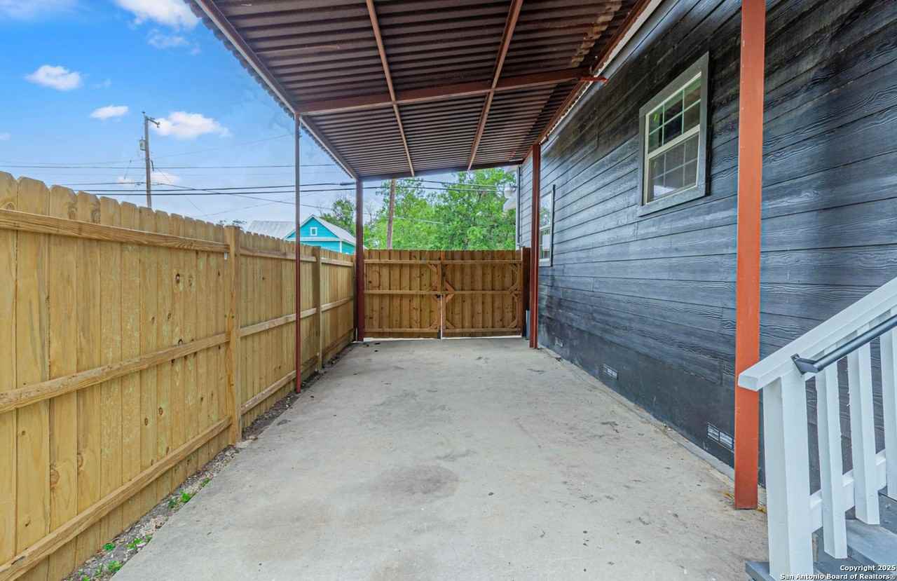 210 N San Jacinto St #1FRONT - Photo 6 of 13