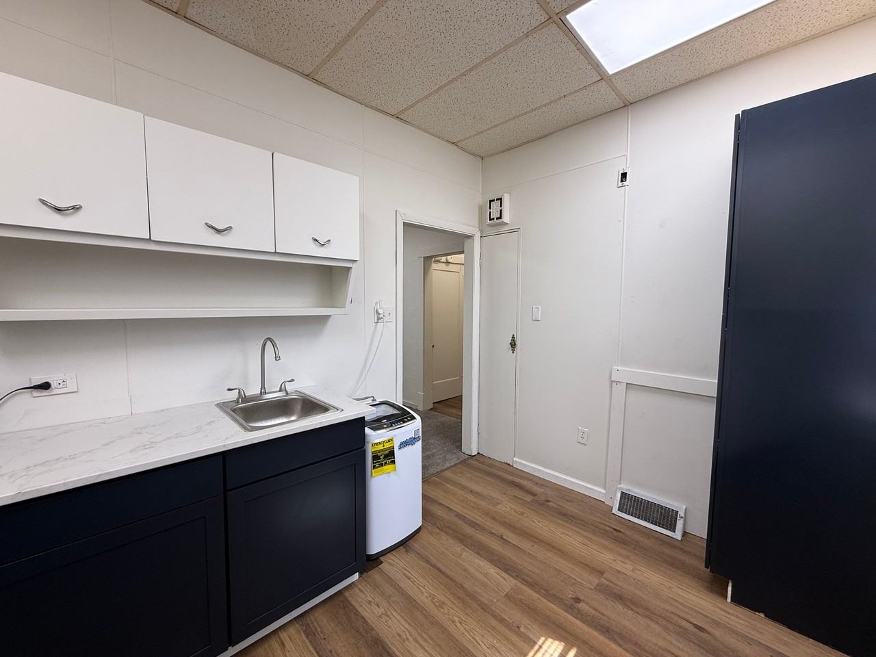 1807 4th Ave #1 - Photo 4 of 10