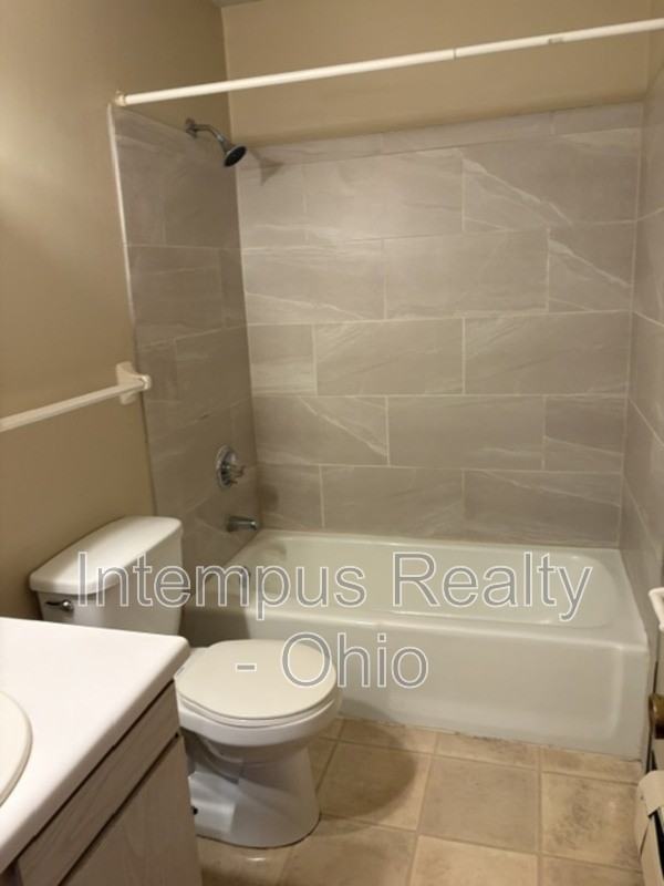 6321 Saint Andrews Dr #11 - Photo 6 of 11