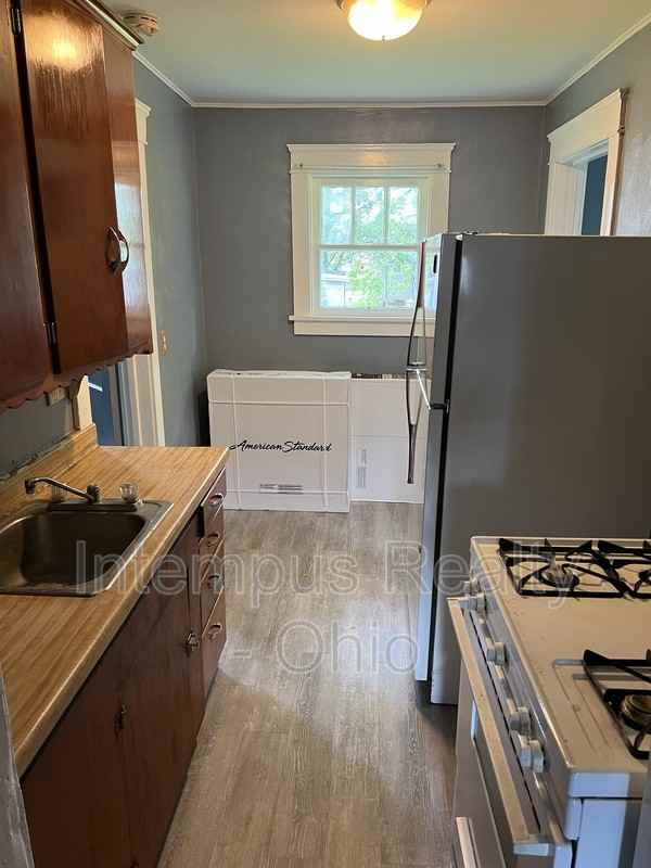 1250 Grant St Se #3 - Photo 3 of 4