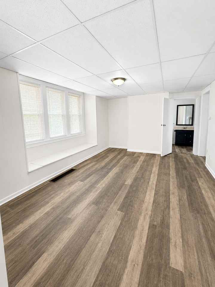 159 Kendall Ave #1 - Photo 5 of 8
