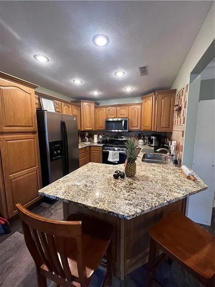 312 Ridgedale Dr - Photo 7 of 18