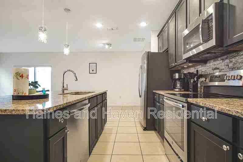441 Sardinia Cir - Photo 5 of 26