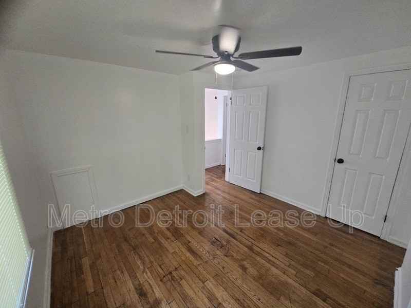 15734 Meyers Rd #1 - Photo 6 of 11