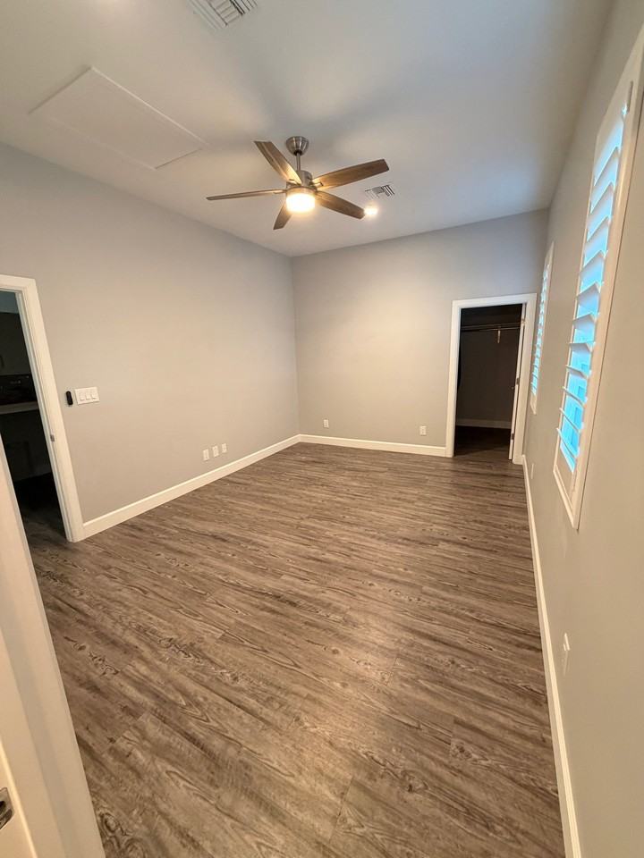 661 S Orange Ave - Photo 3 of 25