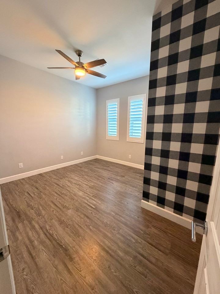 661 S Orange Ave - Photo 7 of 25