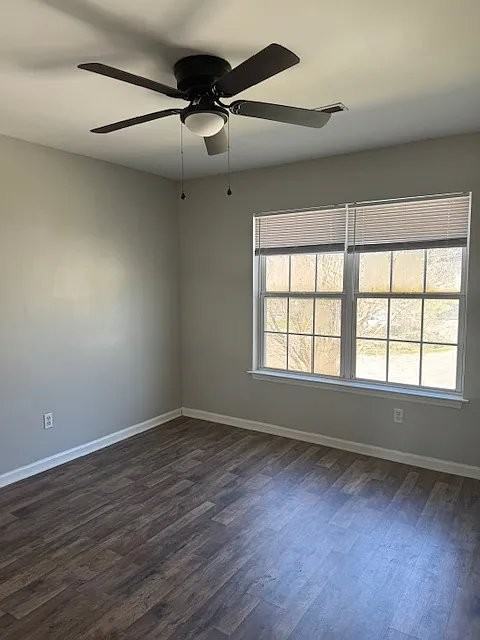 4044 Cedars Pkwy #B - Photo 6 of 10