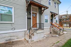 featured image of 2 W Walnut St #4