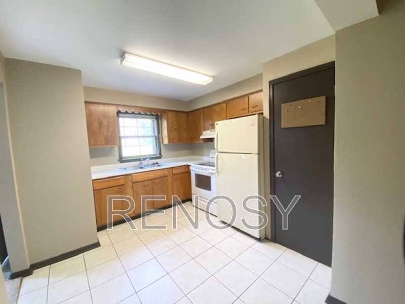 7415 Wilshire Blvd - Photo 5 of 29