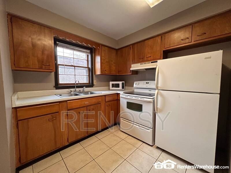 7415 Wilshire Blvd - Photo 7 of 29