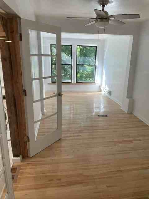 3319 /3321 Central St #3321 - Photo 5 of 8
