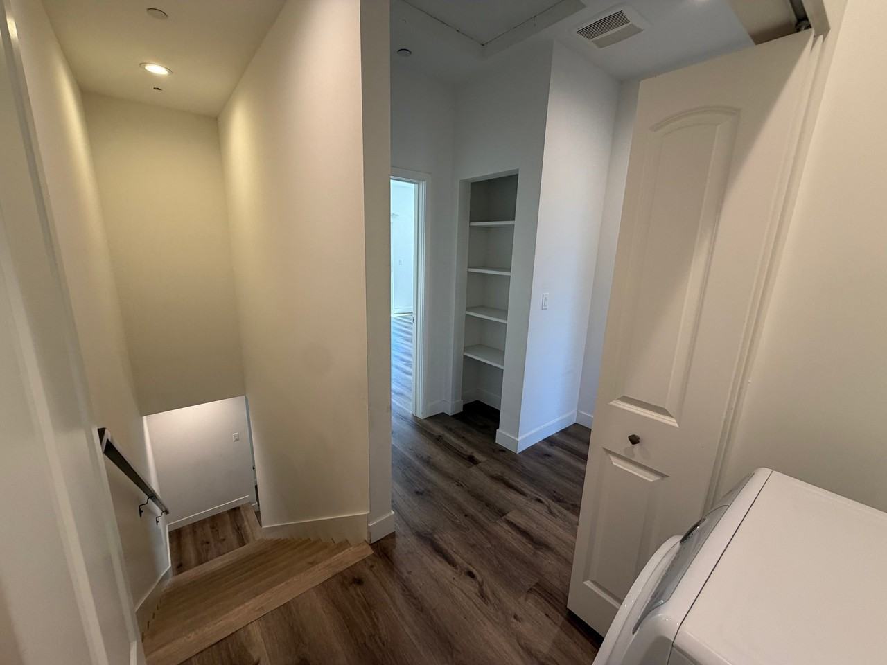 6458 1/2 Balboa Blvd - Photo 7 of 18