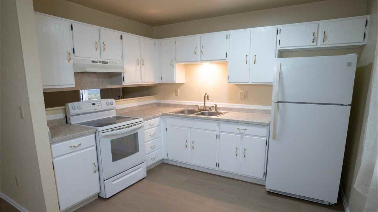 2584 Astrozon Cir #1 - Photo 5 of 9