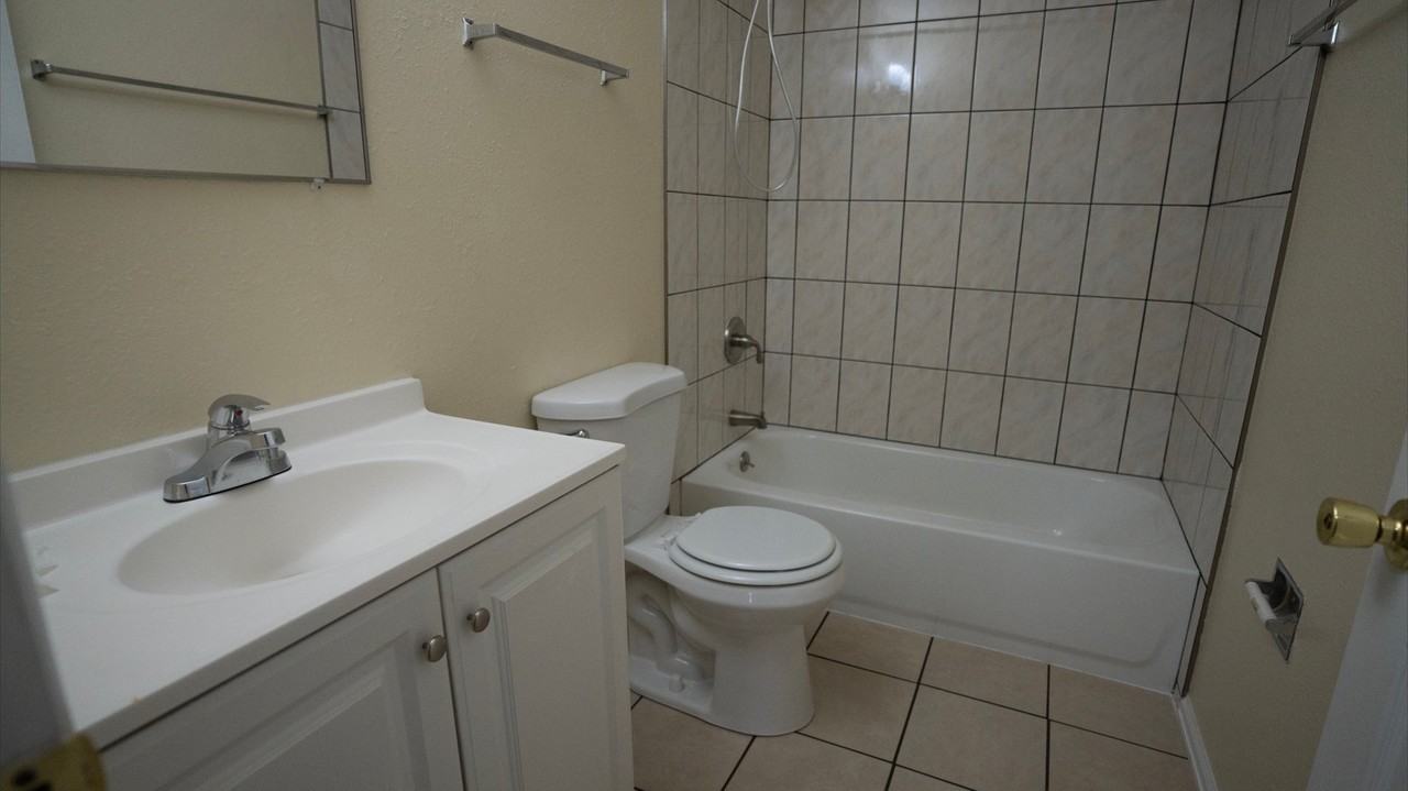 2584 Astrozon Cir #1 - Photo 6 of 9