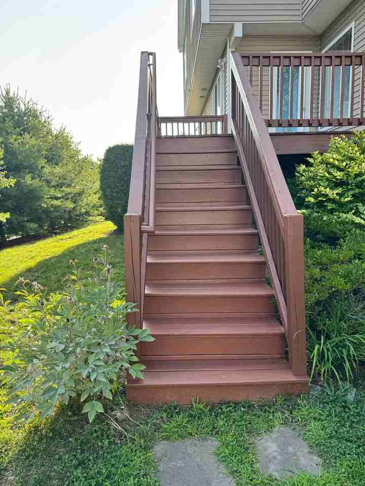 6 Queen Isabella Way - Photo 3 of 8