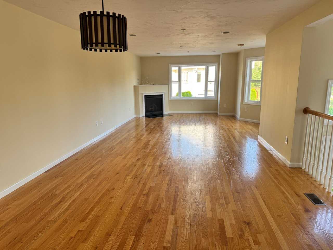 6 Queen Isabella Way - Photo 4 of 8