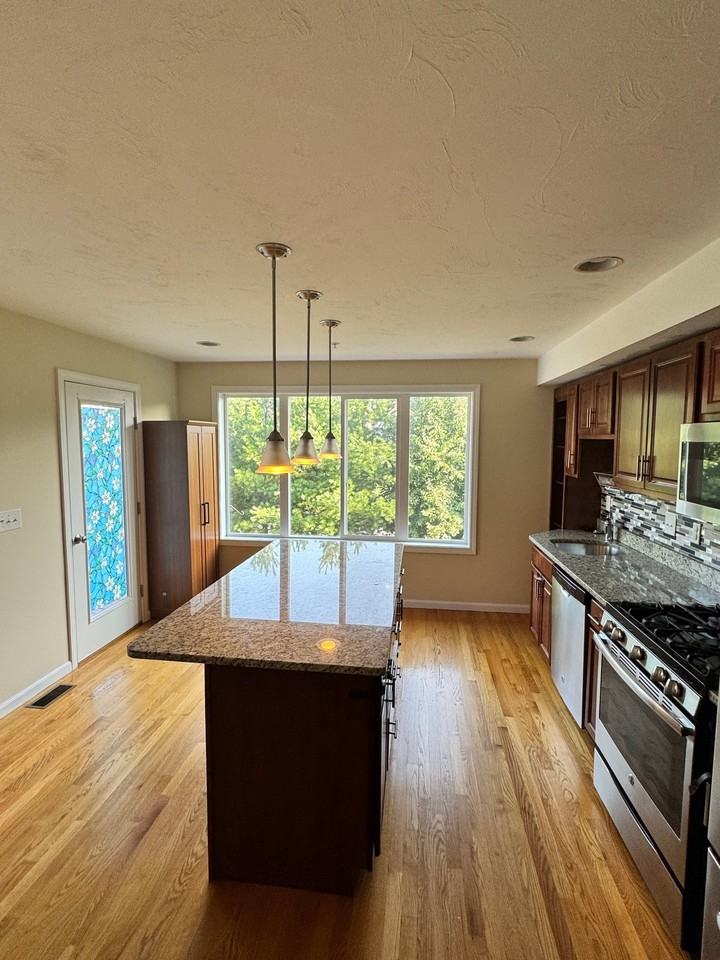 6 Queen Isabella Way - Photo 6 of 8