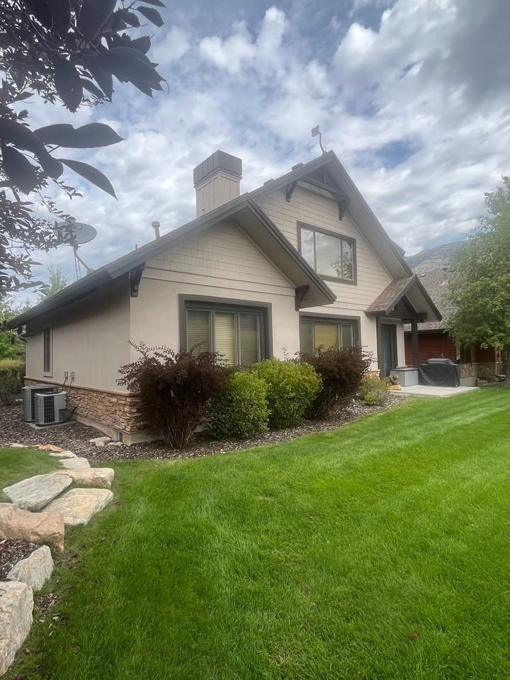 5877 E Big Horn Pkwy - Photo 2 of 44