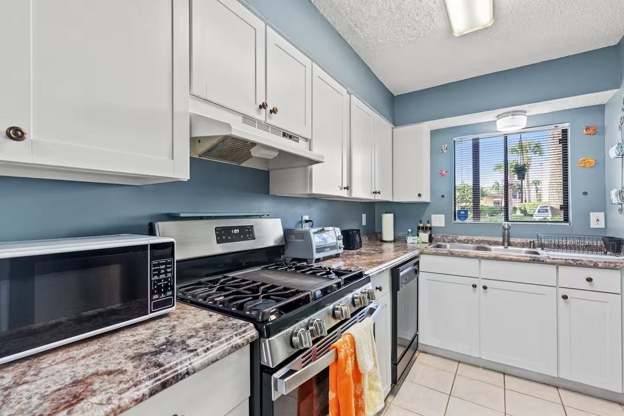 17751 Panama City Beach Pkwy #8D - Photo 7 of 18