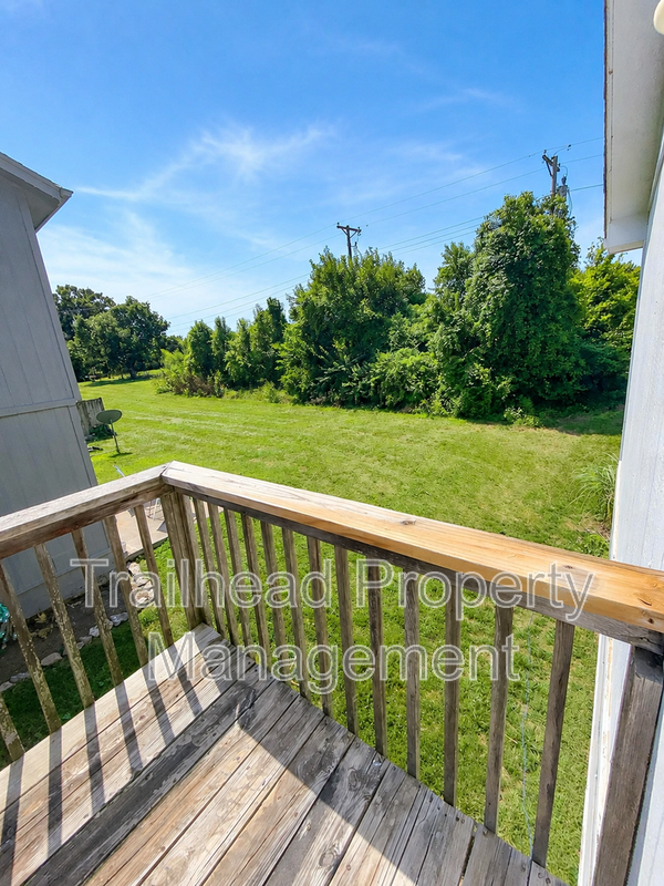 500 Sky Vue Dr #C - Photo 2 of 16